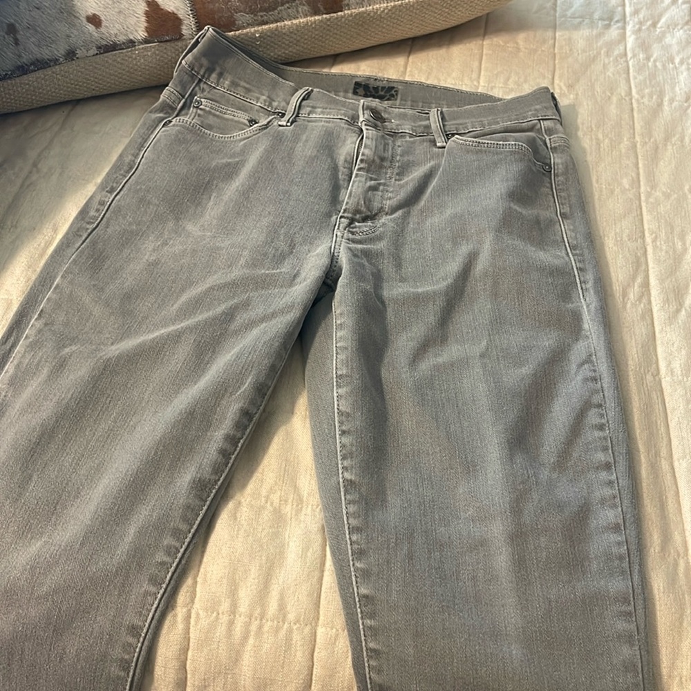 Mother jeans. Light grey high waisted skinny’s